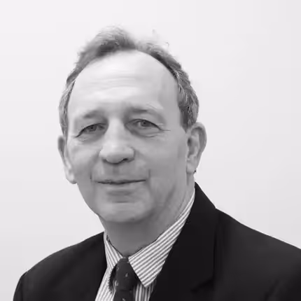 Dr Rod Hughes