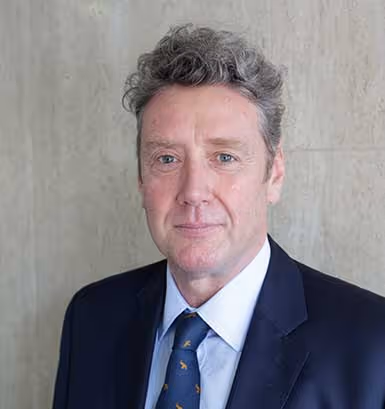 Mr Simon Moyes